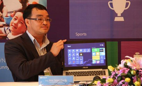 Đại diện Intel và Microsoft trả lời họp báo nhân sự kiện TechDays 2012 Laptop Windows 8 cảm ứng dưới 10 triệu sẽ phổ biến