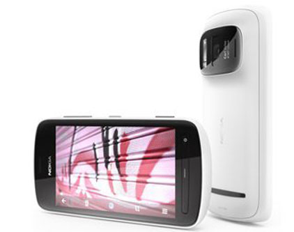 Điện thoại Nokia 808 PureView 5 smartphone với tính năng "độc"