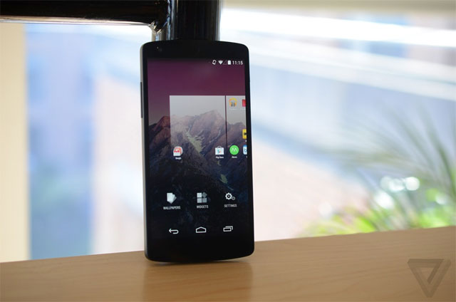 Google chính thức ra mắt Nexus 5 với Android 4.4 Kitkat