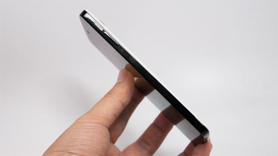 Trên tay Google Nexus 5 màu trắng