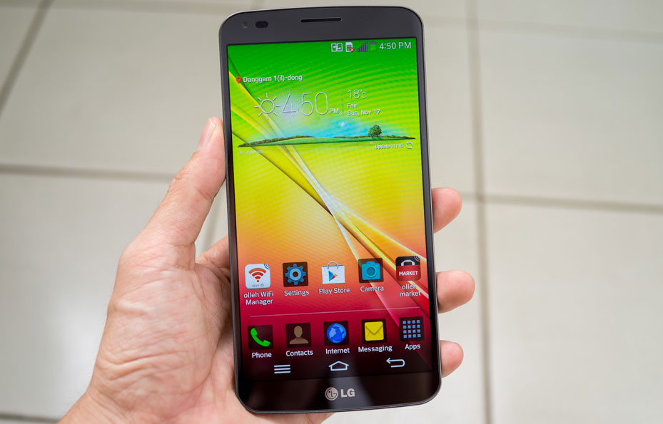 Điện thoại LG màn hình cong giá 20 triệu đồng