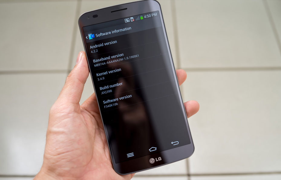 Điện thoại LG màn hình cong giá 20 triệu đồng