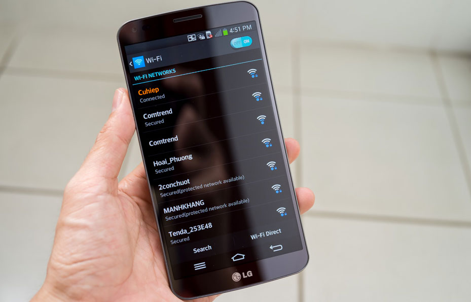 Điện thoại LG màn hình cong giá 20 triệu đồng