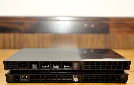 Trên tay Sony PS 4 ở Việt Nam