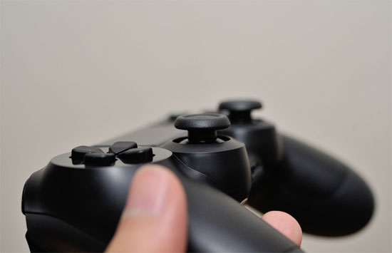 Trên tay Sony PS 4 ở Việt Nam