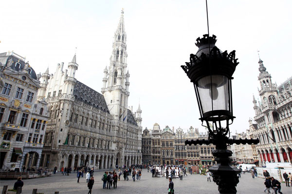 Apple có thể làm gì với "núi" tiền của mình?