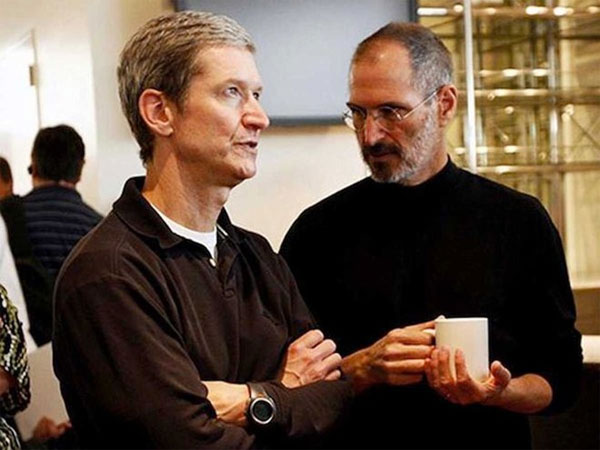 Steve Jobs và Tim Cook thực ra không có nhiều điểm chung, trừ việc cùng yêu thích các bản rock-and-roll của thập niên 60 thế kỷ trước 11 điều thú vị về CEO Apple