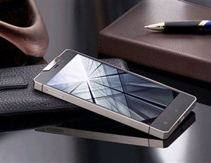 Gresso giới thiệu smartphone vỏ titanium