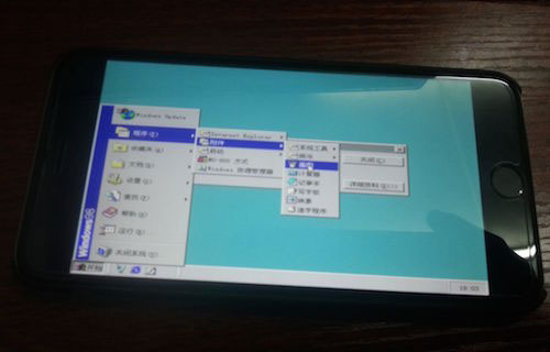 iPhone 6 Plus chạy thành công Windows 98 iPhone 6 Plus chạy thành công Windows 98
