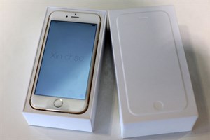Mở hộp iPhone 6 chính hãng ở Việt Nam