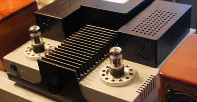 amply lai HPA94-25 Conductor Audio ra mắt amply lai HPA94-25 giá 6,8 triệu đồng