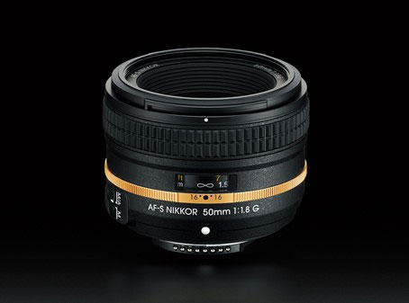 Ống kính Nikon Df Nikon Df phiên bản giới hạn đặc biệt giá gần 3.000 USD