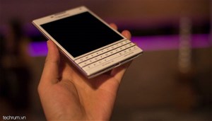 BlackBerry bắt đầu chương trình đổi iPhone lấy BlackBerry Passport
