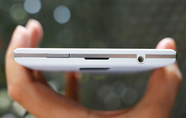 BlackBerry Passport trắng xuất hiện tại Việt Nam BlackBerry Passport trắng xuất hiện tại Việt Nam