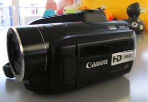 Canon HG21 quay video độ phân giải cao