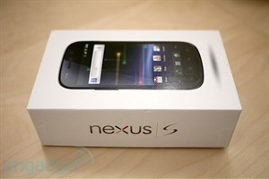 Đập hộp điện thoại Nexus S của Google