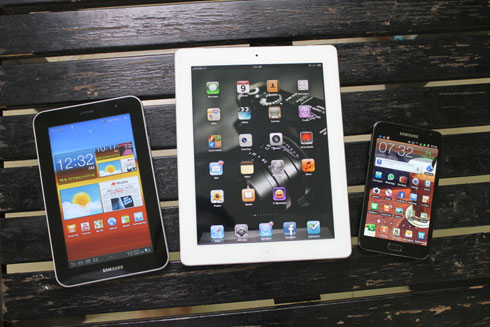 Galaxy Tab 7.0 Plus chính hãng giá 12,5 triệu đồng