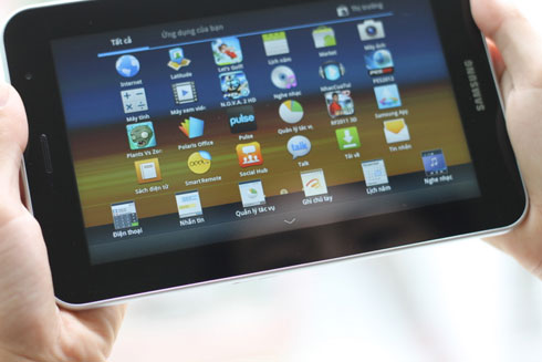 Galaxy Tab 7.0 Plus chính hãng giá 12,5 triệu đồng