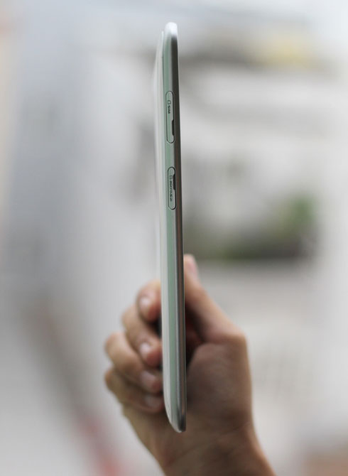 Galaxy Tab 7.0 Plus chính hãng giá 12,5 triệu đồng