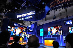 Năm sau Panasonic bắt đầu sản xuất OLED