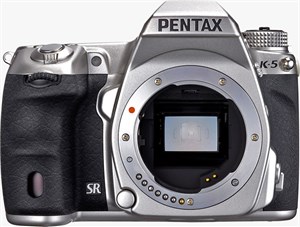 Pentax có thể ra DSLR cảm biến full-frame năm sau