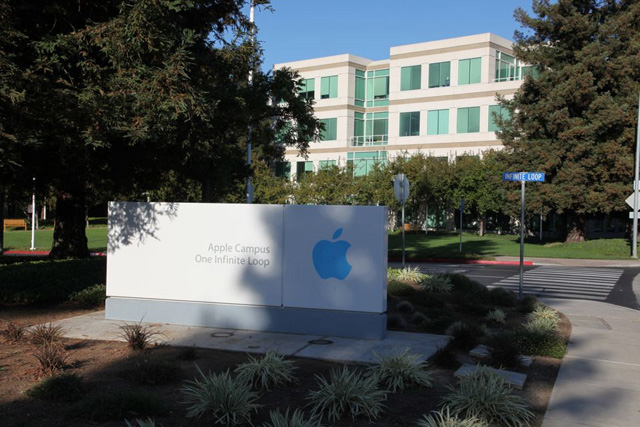 Apple Nhân viên của Apple không lúc nào được tư duy bình thường.