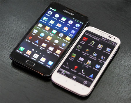 HTC Sensation XL chính hãng giá 15,9 triệu đồng