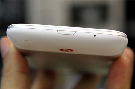 HTC Sensation XL chính hãng giá 15,9 triệu đồng