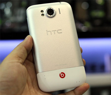 HTC Sensation XL chính hãng giá 15,9 triệu đồng