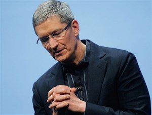 Tim Cook có thể “thổi bay” Apple năm 2012 bằng cách nào?