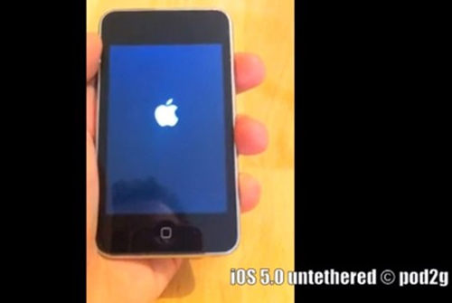 iOS 5 đã bị 'bẻ khóa' hoàn toàn