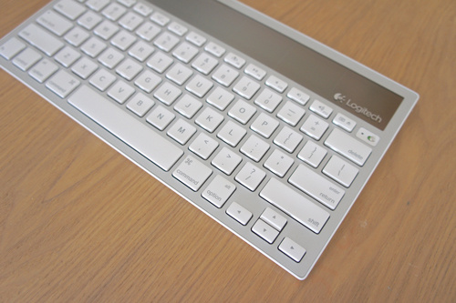 Bàn phím không dây dùng năng lượng mặt trời Bàn phím không dây dùng năng lượng mặt trời của Logitech