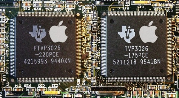 Apple tiếp tục dấn sâu vào công nghệ làm chip Apple tiếp tục dấn sâu vào công nghệ làm chip