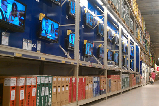 Cuối năm, tivi LED giá dưới 6 triệu rầm rộ lên kệ Cuối năm, tivi LED giá dưới 6 triệu rầm rộ lên kệ