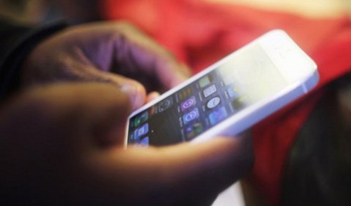 iPhone 5 giảm giá "sốc" tại Mỹ  iPhone 5 giảm giá "sốc" tại Mỹ