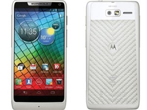 Motorola RAZR i có thêm phiên bản màu trắng