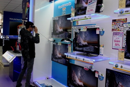 TV 3D năm nay bán tốt hơn năm ngoái  TV 3D năm nay bán tốt hơn năm ngoái