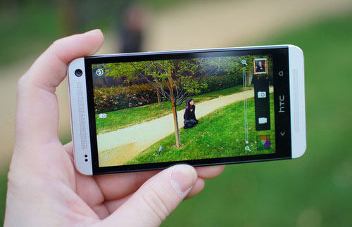 Smartphone chụp hình nổi bật nhất 2013
