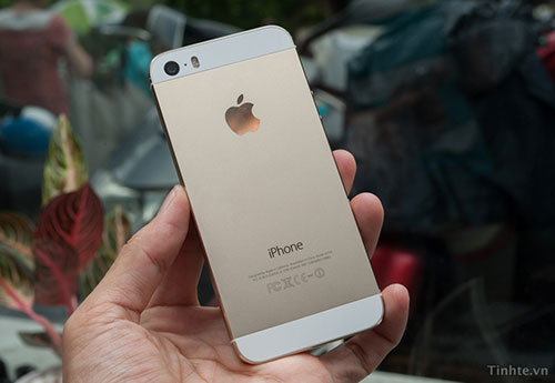 Thị trường phân phối iPhone Apple ký hợp đồng cung cấp iPhone cho nhà mạng lớn nhất thế giới