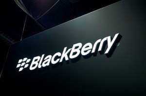 BlackBerry cải tổ mạnh, thêm 2 giám đốc sẽ rời công ty