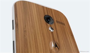 Thị trường chính thức đón nhận điện thoại Moto X vỏ gỗ