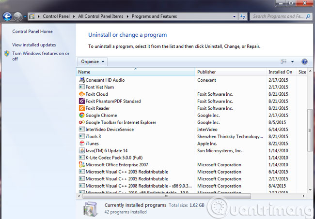 Cửa sổ Program and Features Cửa sổ Program and Features