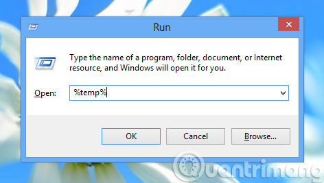 Nhập %temp% vào Run