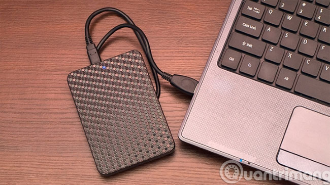 Ổ cứng gắn ngoài Ổ cứng gắn ngoài