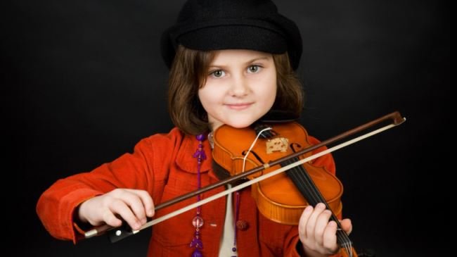 Chơi một loại nhạc cụ