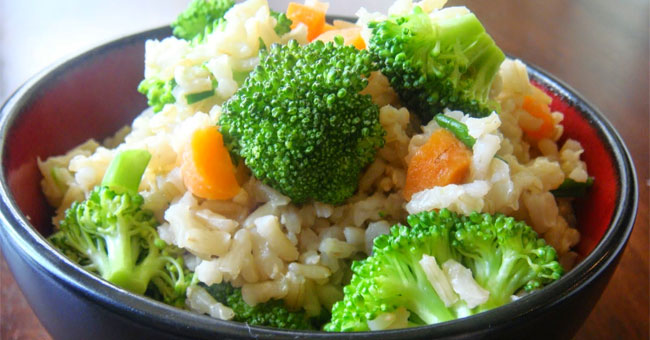 Cung cấp đầy đủ chất dinh dưỡng  Mẹo phòng bệnh khi trời nồm ẩm thấp