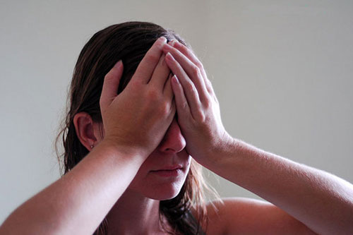 Một số bài tập giảm stress và thư giãn mắt đơn giản