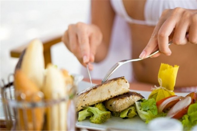 Nên ăn gì sau khi tập Workout