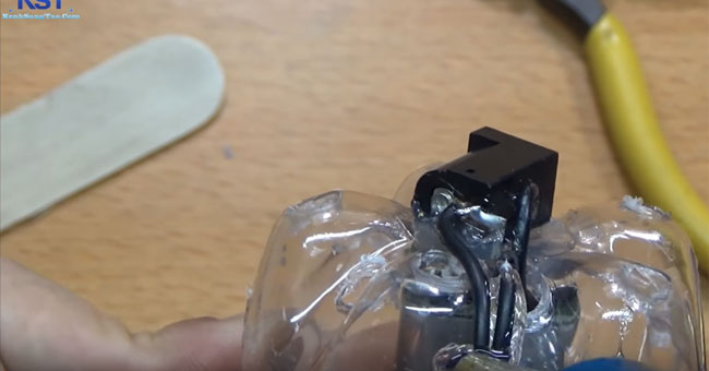 Tự chế máy hút bụi