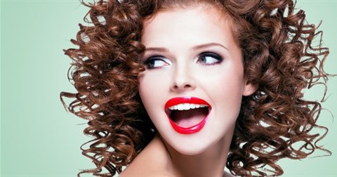 [Video] Hướng dẫn xóa chi tiết thừa trong ảnh bằng Photoshop